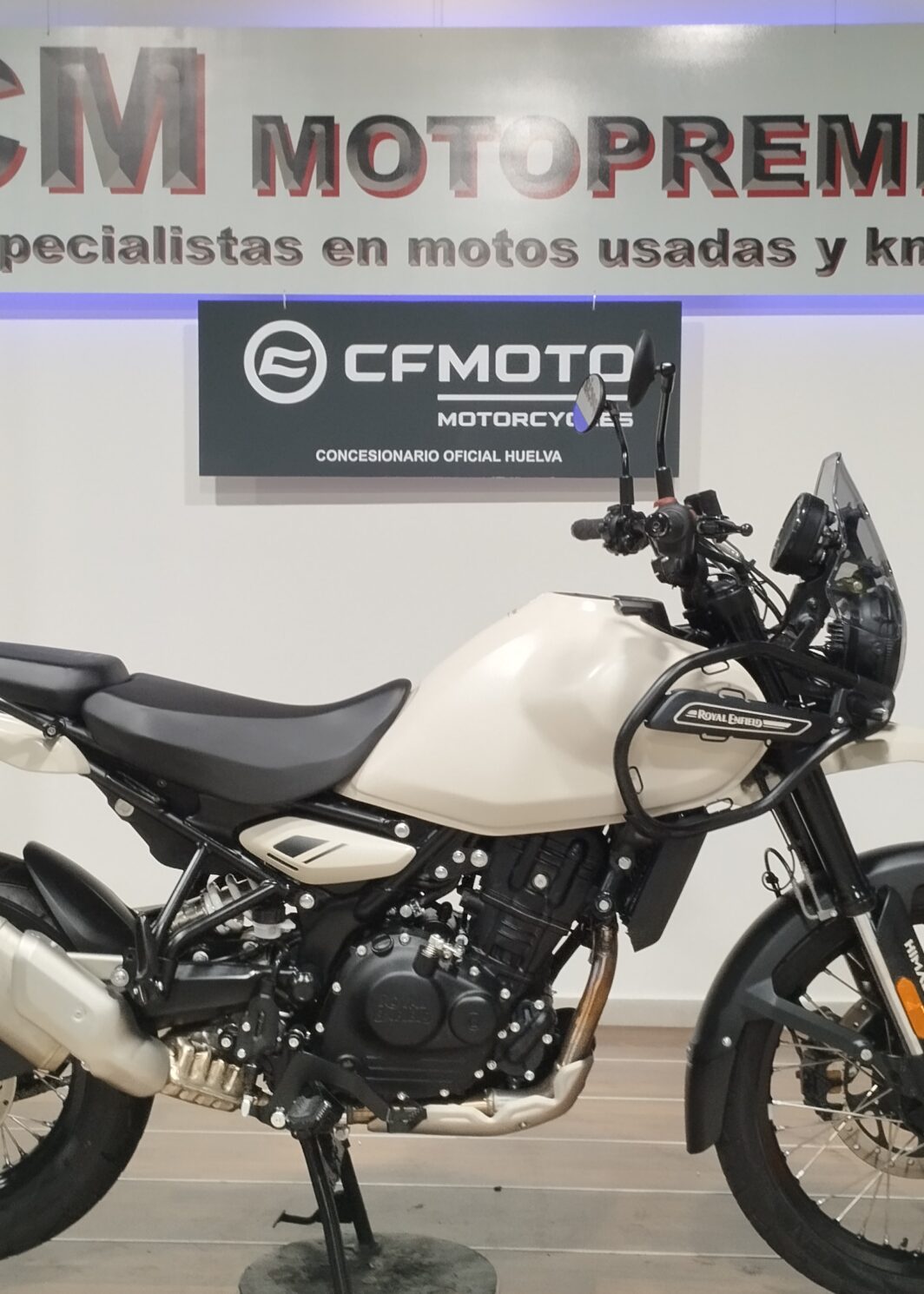 ROYAL ENFIELD HIMALAYAN 450 MODELO ACTUAL