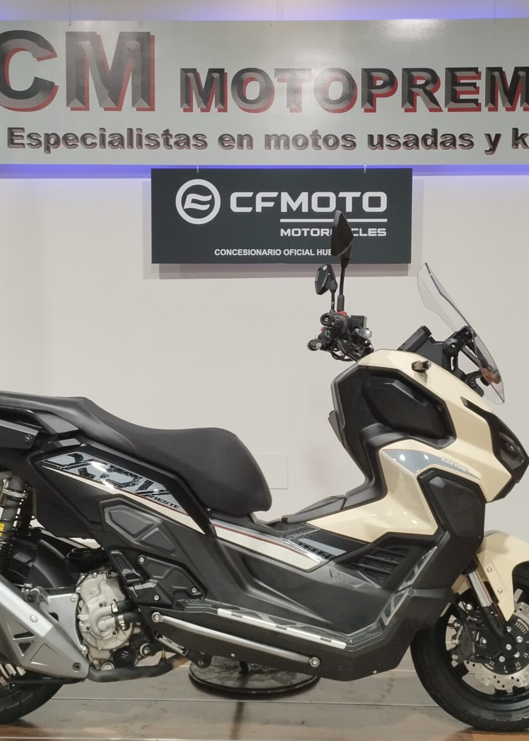 KEEWAY VIESTE ADV 300