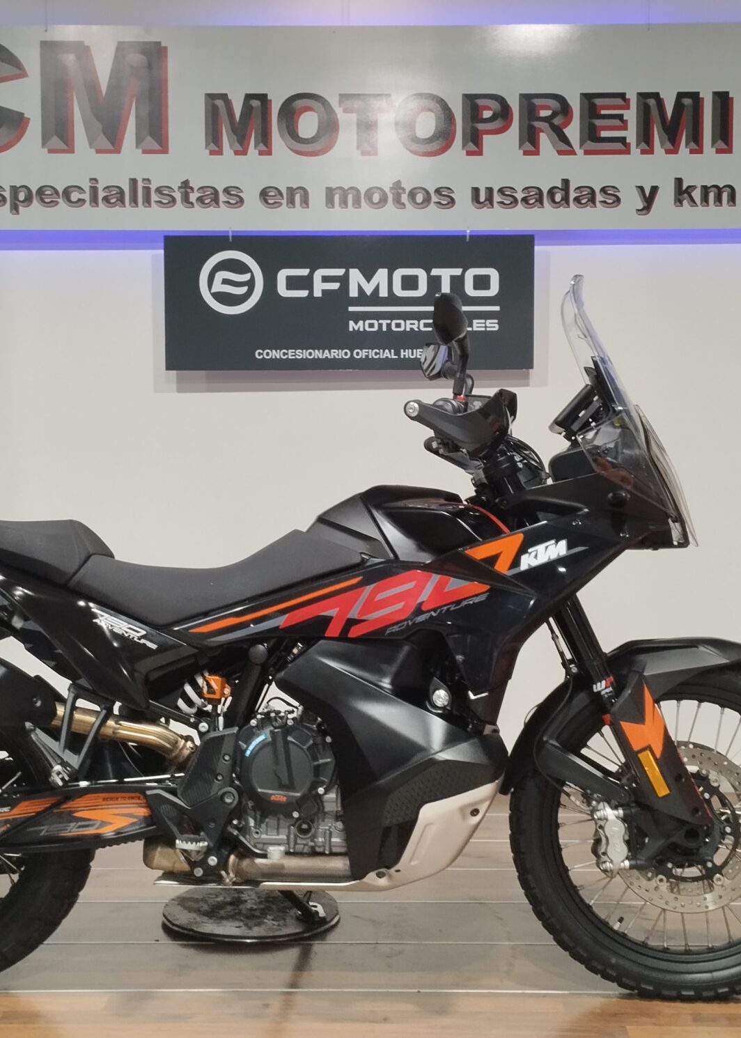 KTM 790 ADVENTUR 2025